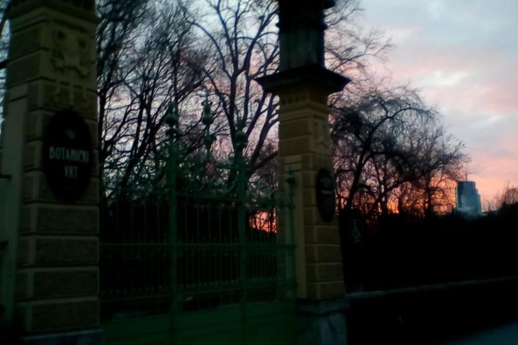 Zagreb Botanical Garden Budget Apartment Exteriör bild