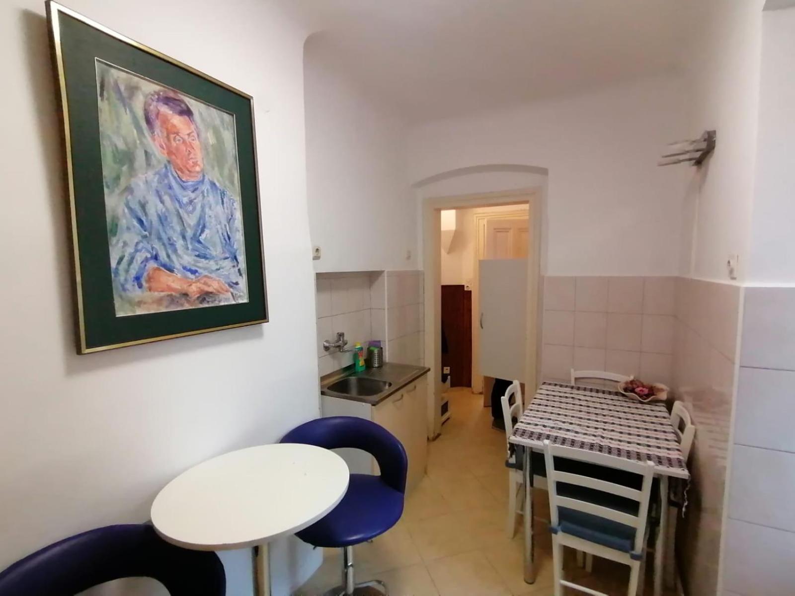 Zagreb Botanical Garden Budget Apartment Exteriör bild